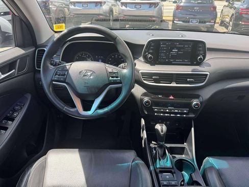 Certified 2021 Hyundai Tucson Limited w/ Cargo Package AWD/4WD image 17