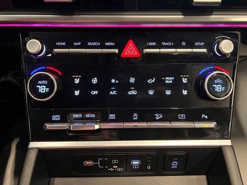 Used 2024 Hyundai Santa Fe Limited image 28