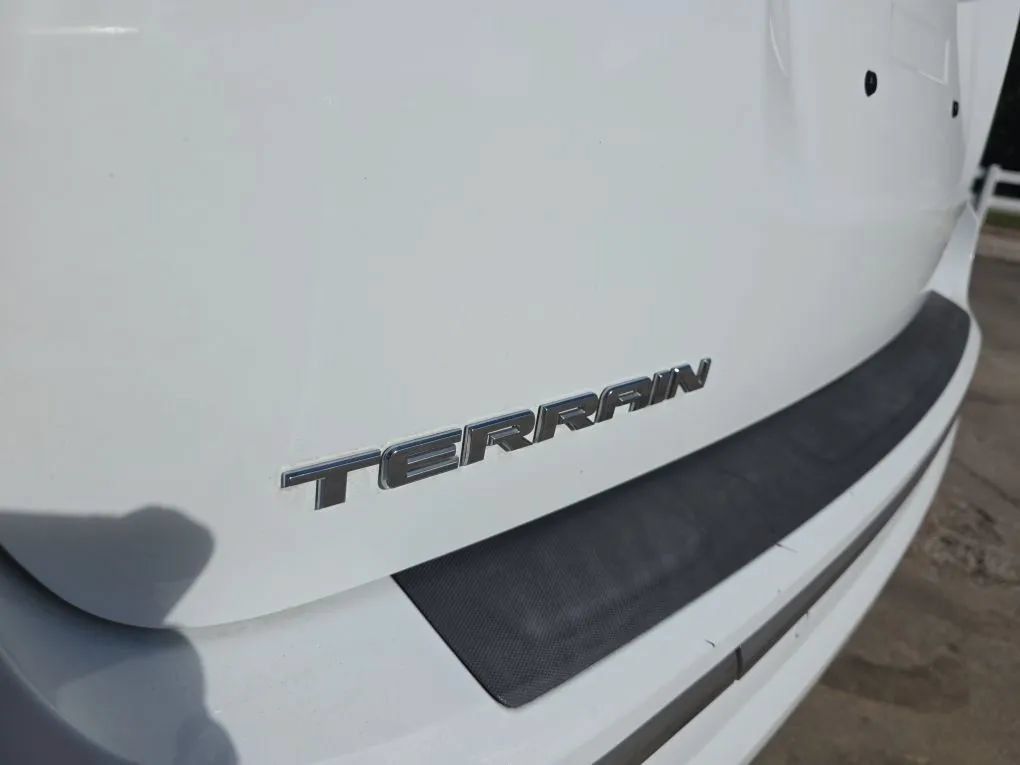 Used 2017 GMC Terrain Denali FWD image 11