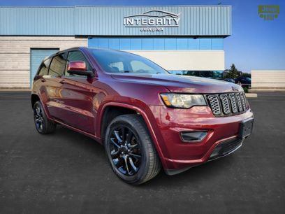 Used 2020 Jeep Grand Cherokee Altitude
