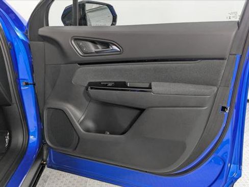 Used 2024 Honda Prologue EX image 22