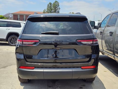 New 2026 Jeep Grand Cherokee L 4WD image 6