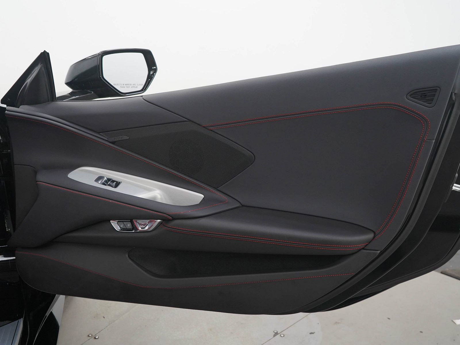 Used 2024 Chevrolet Corvette Stingray Convertible w/ 1LT RWD image 12