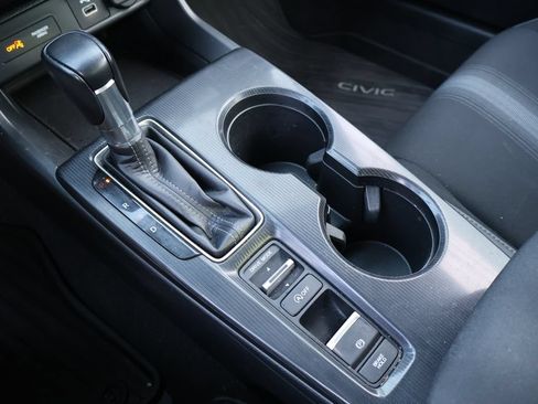 Used 2022 Honda Civic Sport image 29
