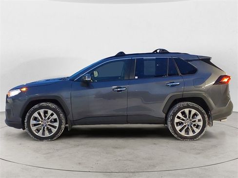 Used 2019 Toyota RAV4 Limited image 2