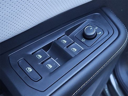 New 2026 Volkswagen Atlas Cross Sport SEL Premium R-Line image 23