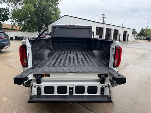 Used 2023 GMC Sierra 3500 Denali w/ Denali Ultimate Package AWD/4WD image 11