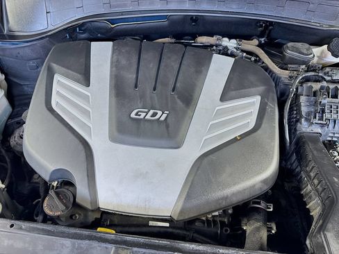 Used 2017 Hyundai Santa Fe SE FWD image 35