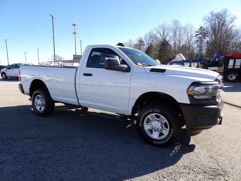 Used 2024 RAM 2500 Tradesman w/ Protection Group AWD/4WD image 10