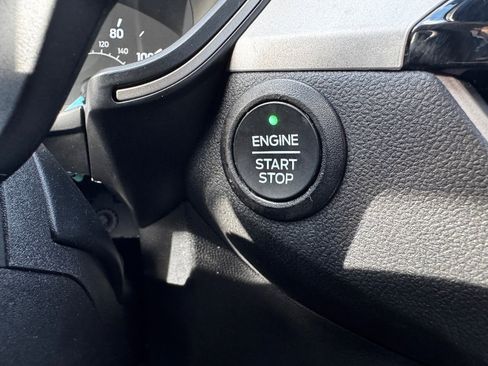 Used 2022 Ford Escape SE w/ Cold Weather Package image 23