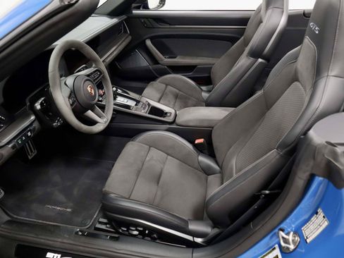 Used 2025 Porsche 911 Carrera 4 GTS AWD/4WD image 15