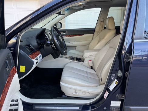 Used 2012 Subaru Outback 2.5i Limited w/ Moonroof Pkg image 12