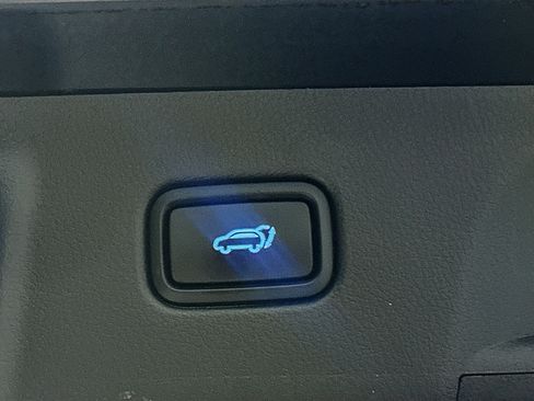 Used 2025 Hyundai Palisade SEL image 30