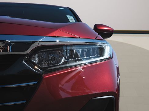 Used 2021 Honda Accord LX image 6