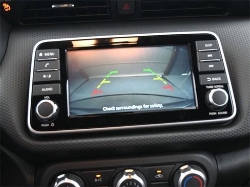 New 2025 Nissan Kicks Play S image 6