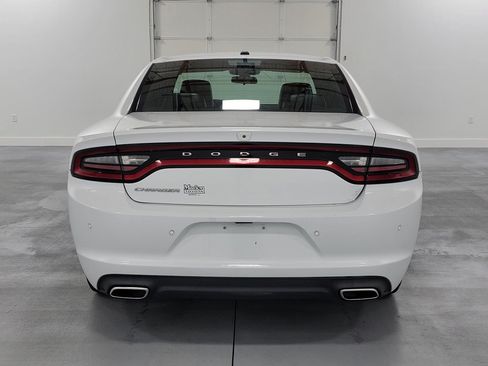 Used 2020 Dodge Charger SXT w/ Leather Interior Group RWD image 8