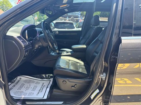 Used 2019 Jeep Grand Cherokee Limited w/ Luxury Group II AWD/4WD image 9