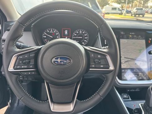 Used 2025 Subaru Outback Premium image 14