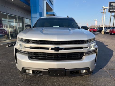 Used 2021 Chevrolet Silverado 1500 RST image 3