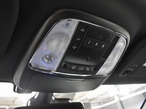 Used 2019 Jeep Grand Cherokee Limited image 43