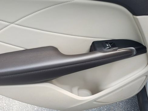 Used 2017 Lincoln MKC Select w/ Select Plus Package image 35