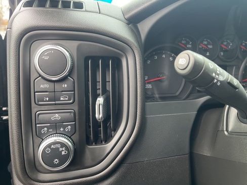 Used 2024 GMC Sierra 1500 Pro w/ Pro Value Package image 23