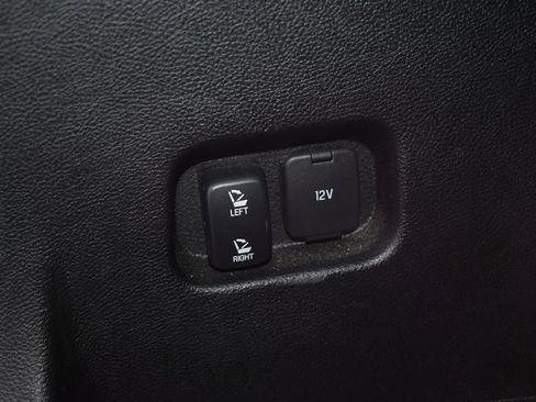 Used 2024 Ford Edge Titanium image 39