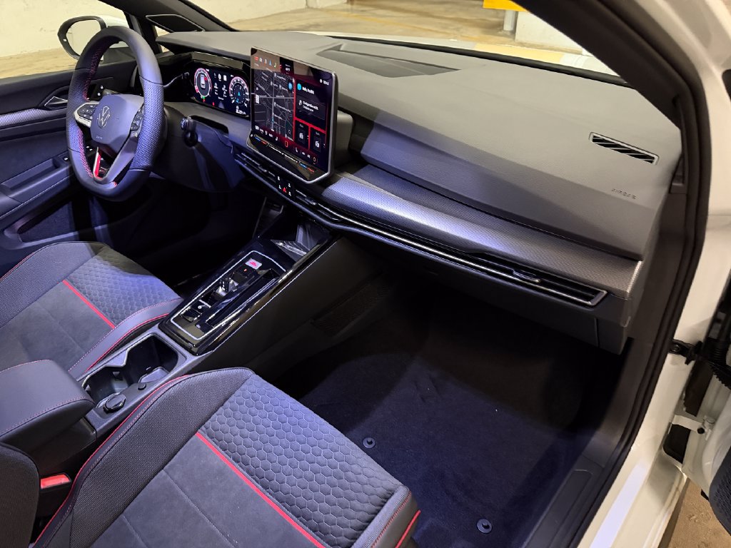 New 2026 Volkswagen GTI SE FWD image 22