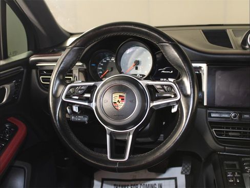 Used 2019 Porsche Macan S image 15
