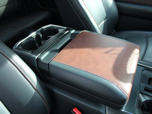 Used 2022 Ford F150 Lariat w/ Equipment Group 502A High image 24