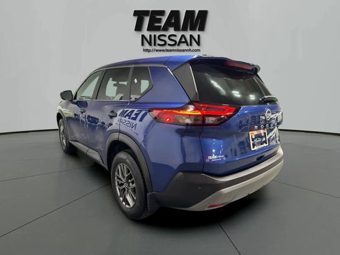 Used 2023 Nissan Rogue S image 4