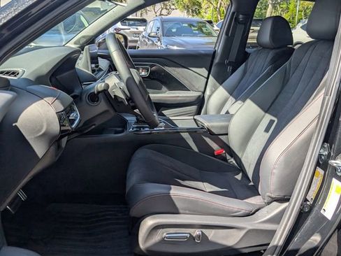 Used 2025 Acura ADX A-Spec image 9