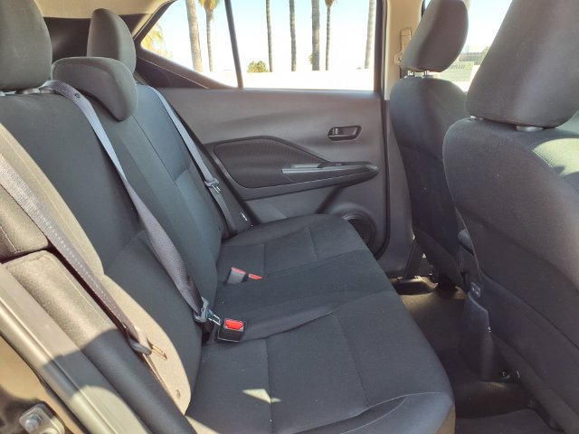 Certified 2025 Nissan Kicks Play S FWD image 23