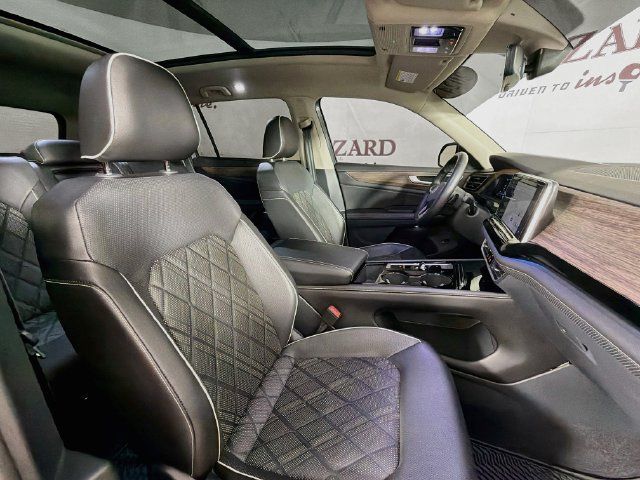 Used 2024 Volkswagen Atlas SEL Premium R-Line AWD/4WD image 36