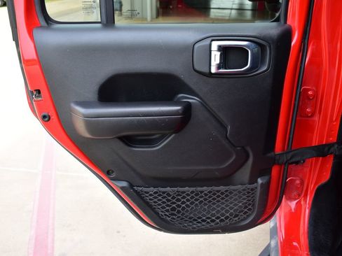 Used 2021 Jeep Wrangler Unlimited Sport AWD/4WD image 18