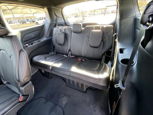 New 2026 Chrysler Pacifica Select image 22