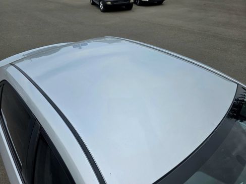Used 2014 Toyota Corolla LE FWD image 17