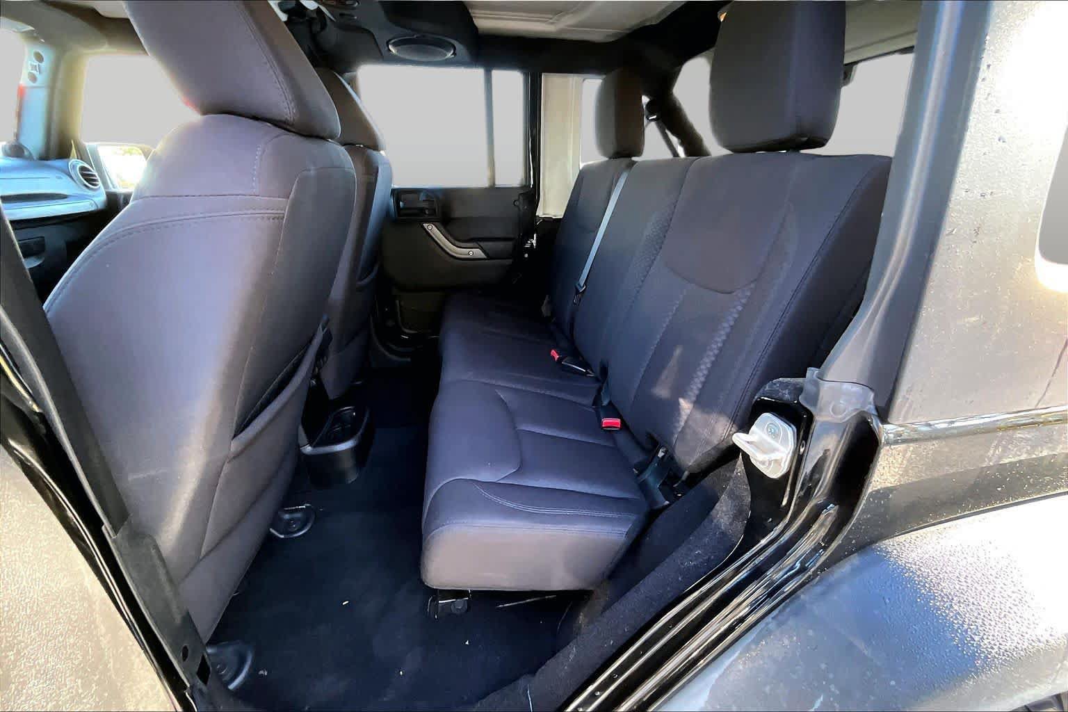Used 2014 Jeep Wrangler Unlimited Sport w/ Quick Order Package 24S AWD/4WD image 19