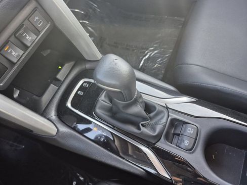 Used 2024 Toyota Corolla Cross XLE w/ Convenience Package image 24