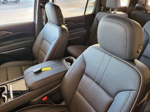 Used 2026 Chevrolet Traverse High Country w/ LPO, Floor Liner Package image 13