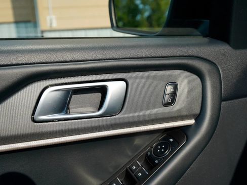 Used 2025 Ford Explorer ST-Line AWD/4WD image 20