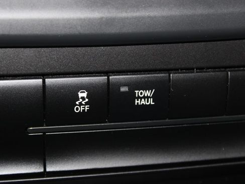 Used 2024 RAM 1500 Classic SLT AWD/4WD image 44