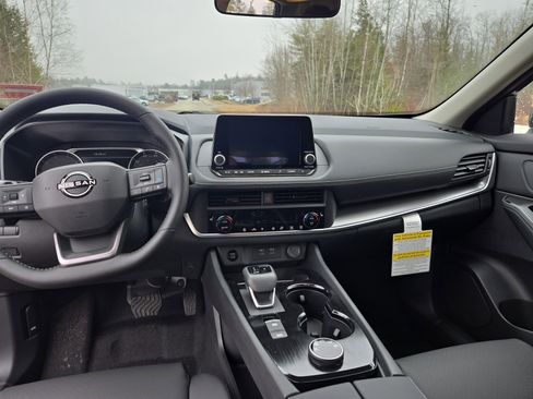 New 2026 Nissan Rogue SV image 3