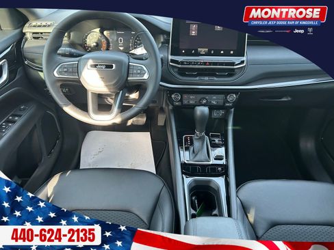 New 2026 Jeep Compass Latitude image 25