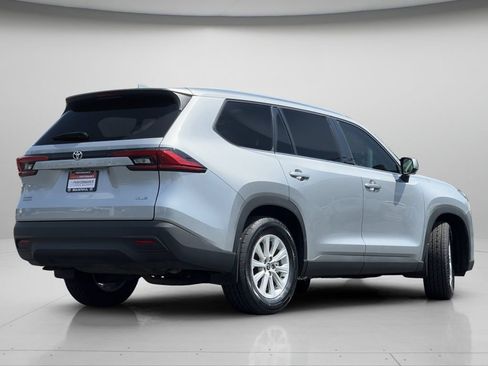 Certified 2024 Toyota Grand Highlander FWD image 24