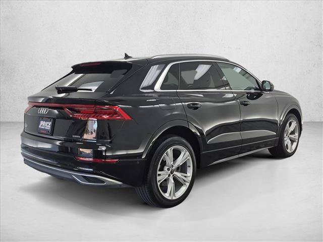 Used 2023 Audi Q8 Premium Plus AWD/4WD image 5