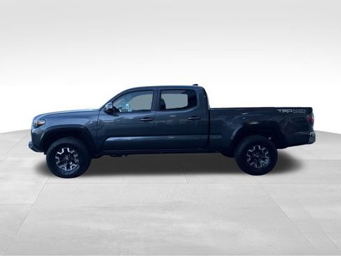 Used 2023 Toyota Tacoma TRD Off-Road w/ Black Out Package (TMS) AWD/4WD image 2