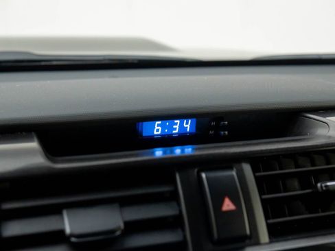 Used 2024 Toyota 4Runner TRD Off-Road Premium image 25