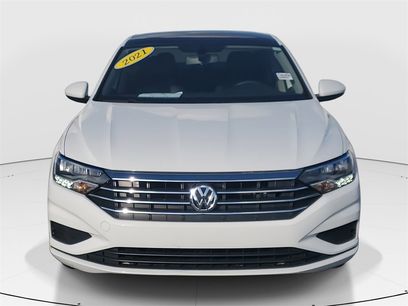 Used 2021 Volkswagen Jetta SE w/ SE Cold Weather Package