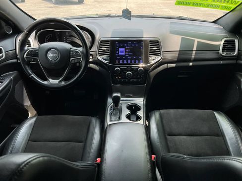 Used 2021 Jeep Grand Cherokee Laredo X RWD image 15